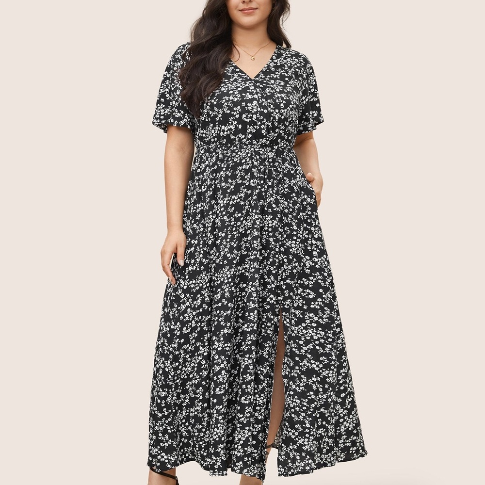 Bloom Chic Ditsy Floral Black and White Maxi Dress 22/24